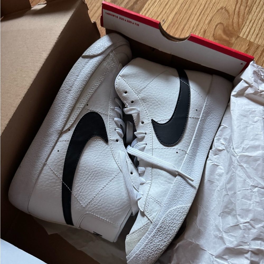 Nike Blazer Mid